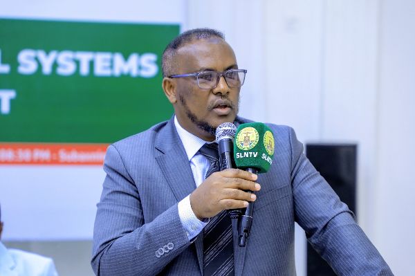 Go'aamadii ka soo baxay Gudida uu Madaxweynaha JSL u saaray Xal u helida Korodhkii ay shirkadaha isgaadhsiintu dhawaan ku sameeyen Adeegyada ay Bixiyaan waxaa hogaaminayey wasiirka wasaaradda isgaadhs