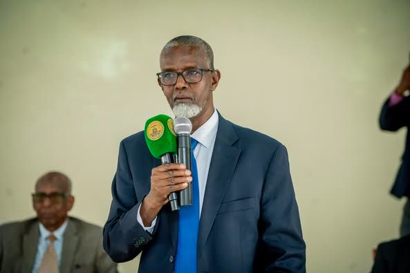 Komishanka Maamul-wanaaga JSL Oo Daah Furay Siyasaada Maamul Wanaaga Qarank.