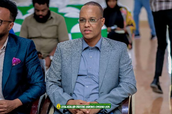 Shirweynaha Wacyigelinta Baraha Bulshada iyo Khatarta Danbiyada Internetka 2026  oo Ka Qabsoomay Hargeisa