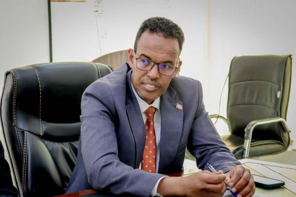 kulanka laba toddobaadlaha ah ee maamulka sare iyo waaxaha kala duwan ee hay'adda dhawrista tayada jsl)