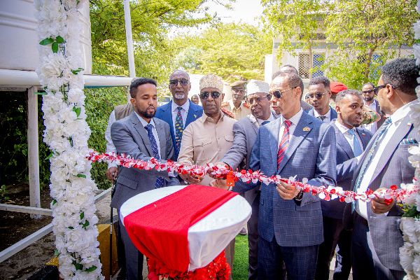 Madaxweyne ku-xigeenka Jamhuuriyadda Somaliland oo weli safar shaqo ku jooga magaalada Borama, ayaa maanta xadhiga ka jaray Mishiinka Casriga ee CT Scan-ka iyo Mashiinnada